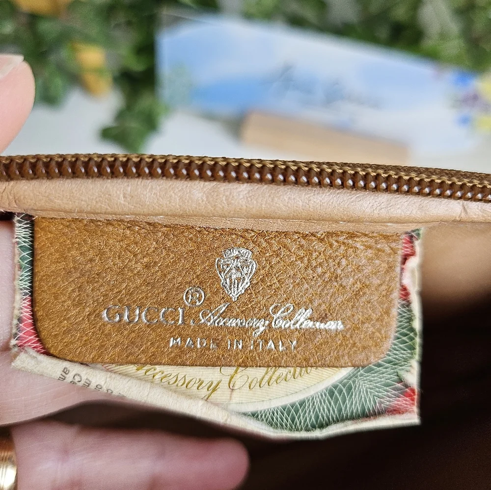 Gucci sling bag - Picture 11 of 14